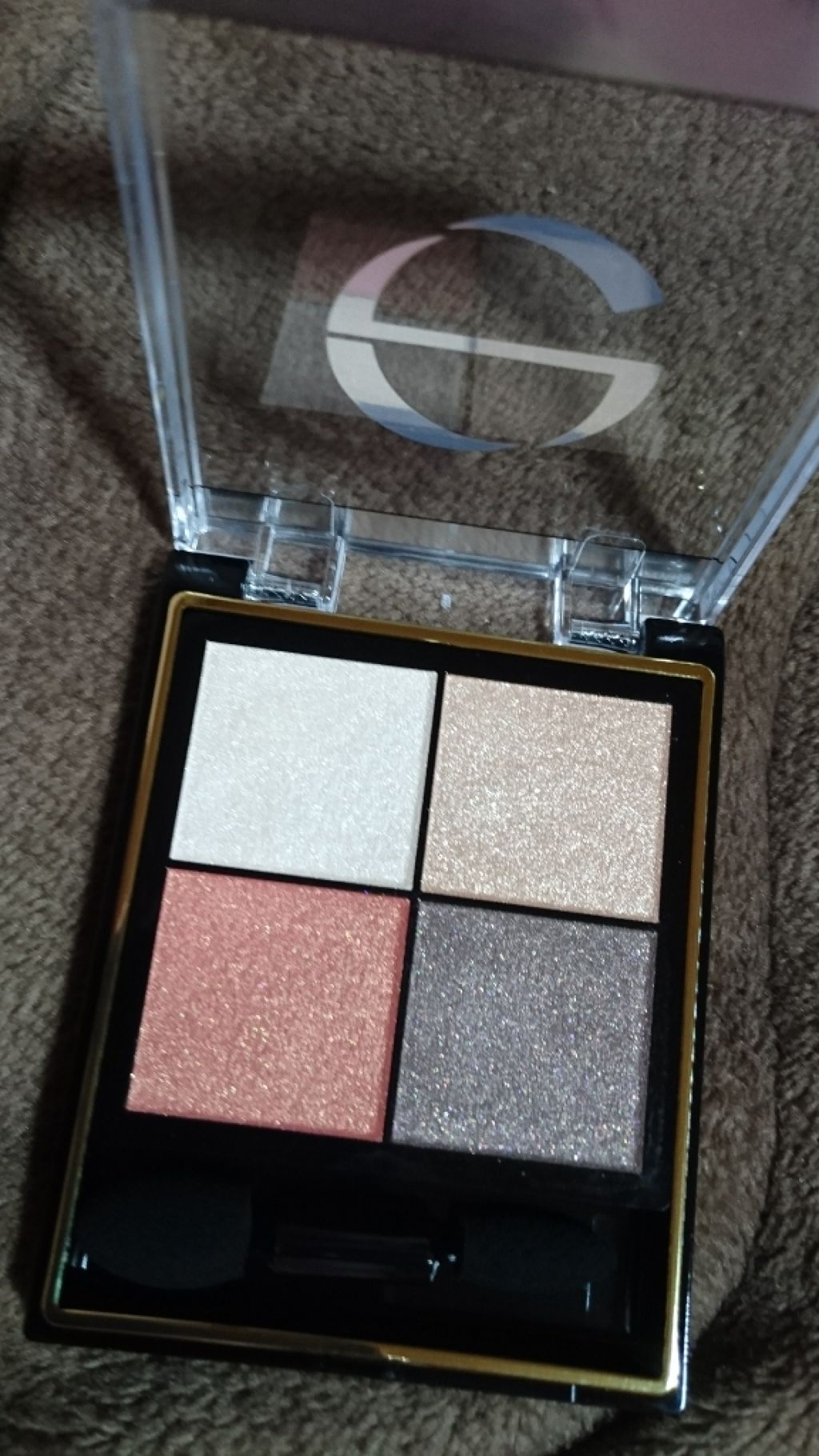 リアルクローズシャドウ/excel/アイシャドウパレットを使ったクチコミ（2枚目）