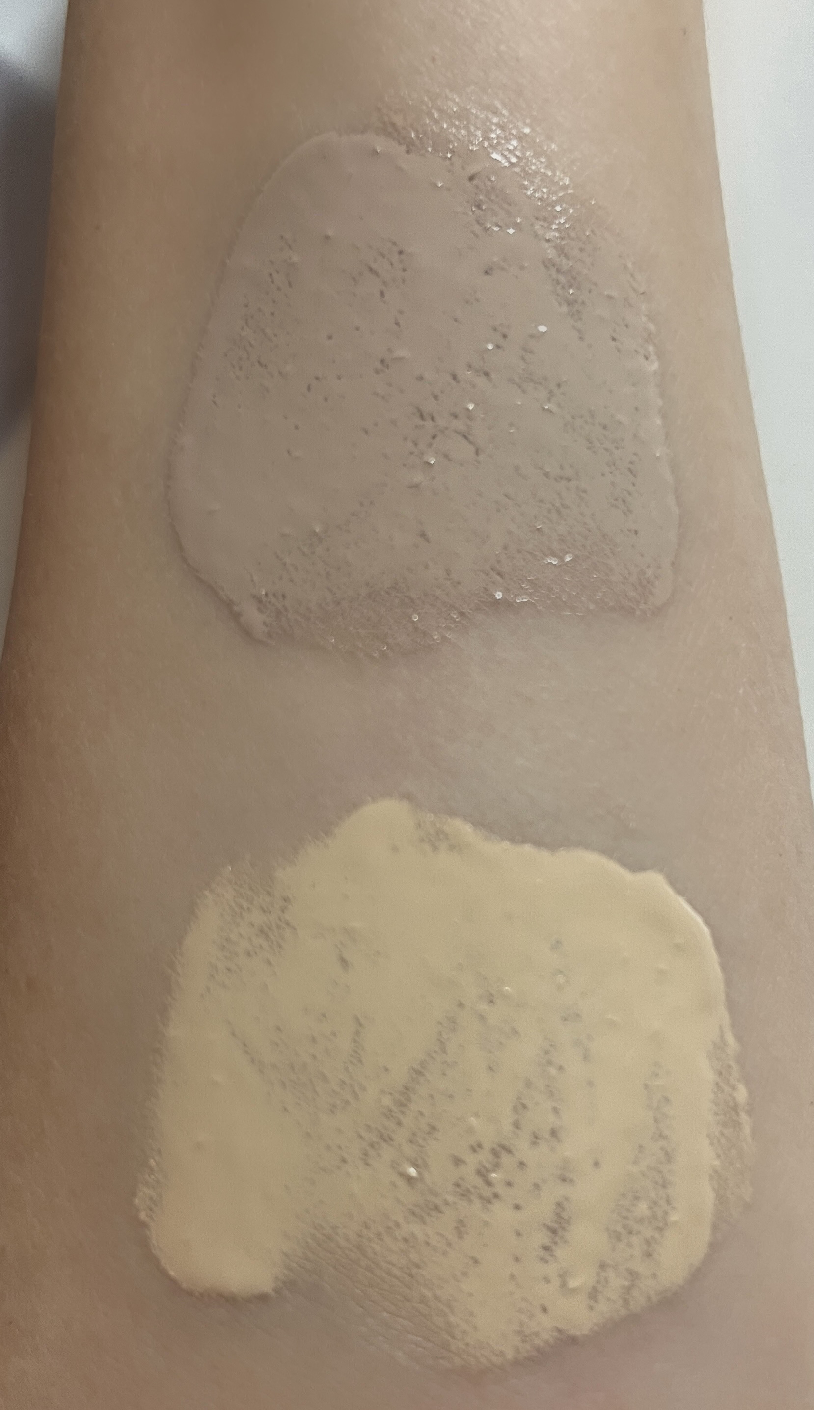 エッセンス スキングロウ ファンデーション 160 Shell/SHISEIDO/リキッドファンデーションを使ったクチコミ（3枚目）