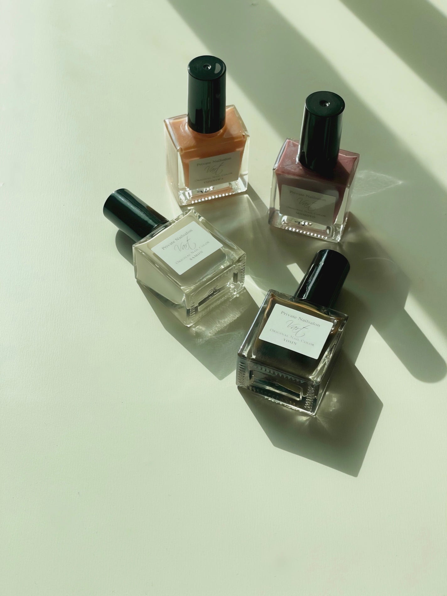 karin on LIPS 「#ヴェイルオリジナルネイルカラー のマニキュアがとんでもなくか..」(2枚目)