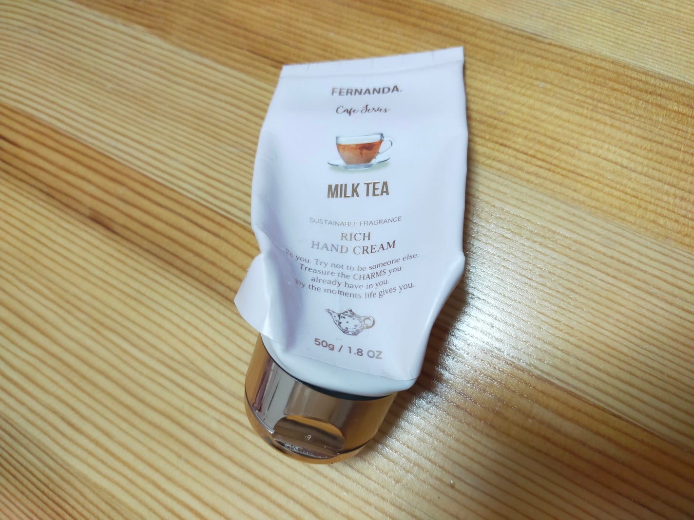 フレグランスリッチハンドクリーム(ミルクティー)/フェルナンダ/ハンドクリームを使ったクチコミ(1枚目)
