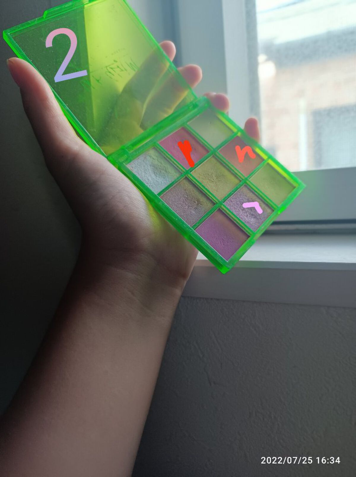 UR GLAM　BLOOMING EYE COLOR PALETTE/U R GLAM/アイシャドウパレットを使ったクチコミ（3枚目）