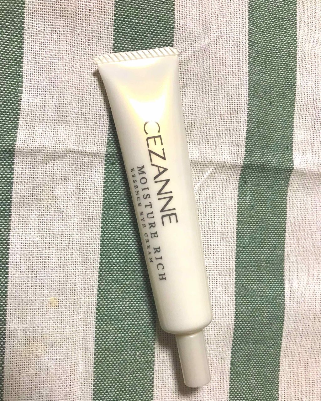 モイスチュア リッチ エッセンスアイクリーム/CEZANNE/アイケア・アイクリームを使ったクチコミ(1枚目)