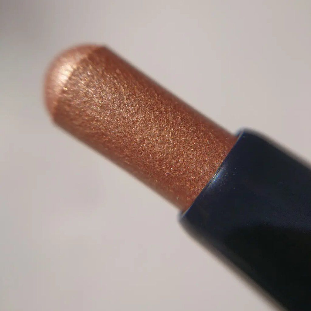 キラキラ アイシャドウ/ETUDE/スティックアイシャドウを使ったクチコミ（3枚目）