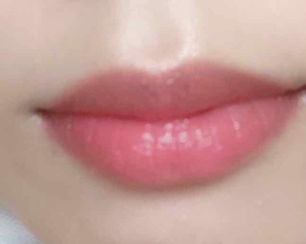 ラスティンググロスリップ/CEZANNE/口紅を使ったクチコミ（2枚目）