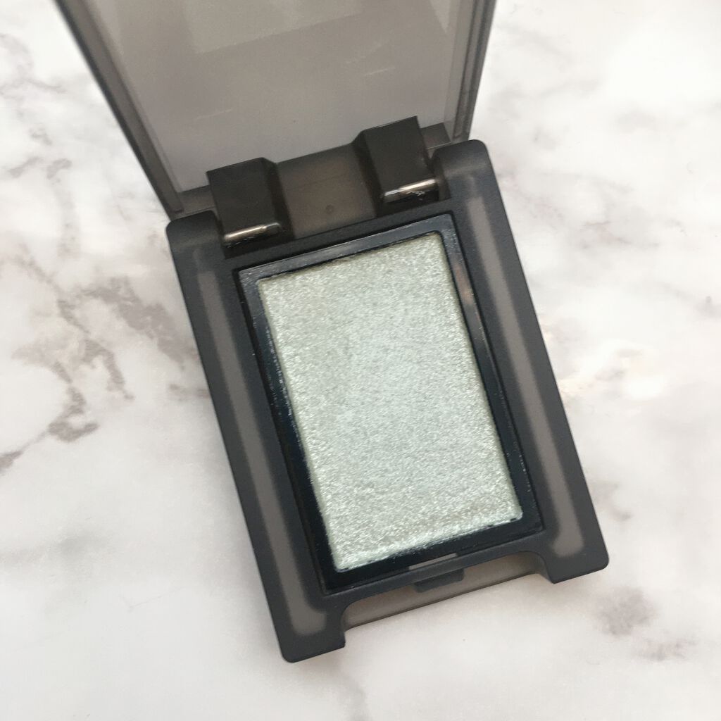 セルヴォーク ヴォランタリー アイズ/Celvoke/単色アイシャドウを使ったクチコミ(2枚目)