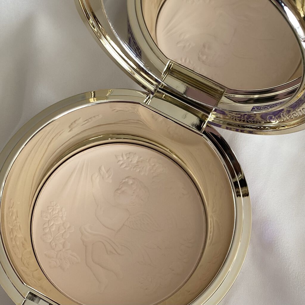 フェースアップパウダー ２０２２/ミラノコレクション/プレストパウダーを使ったクチコミ（2枚目）