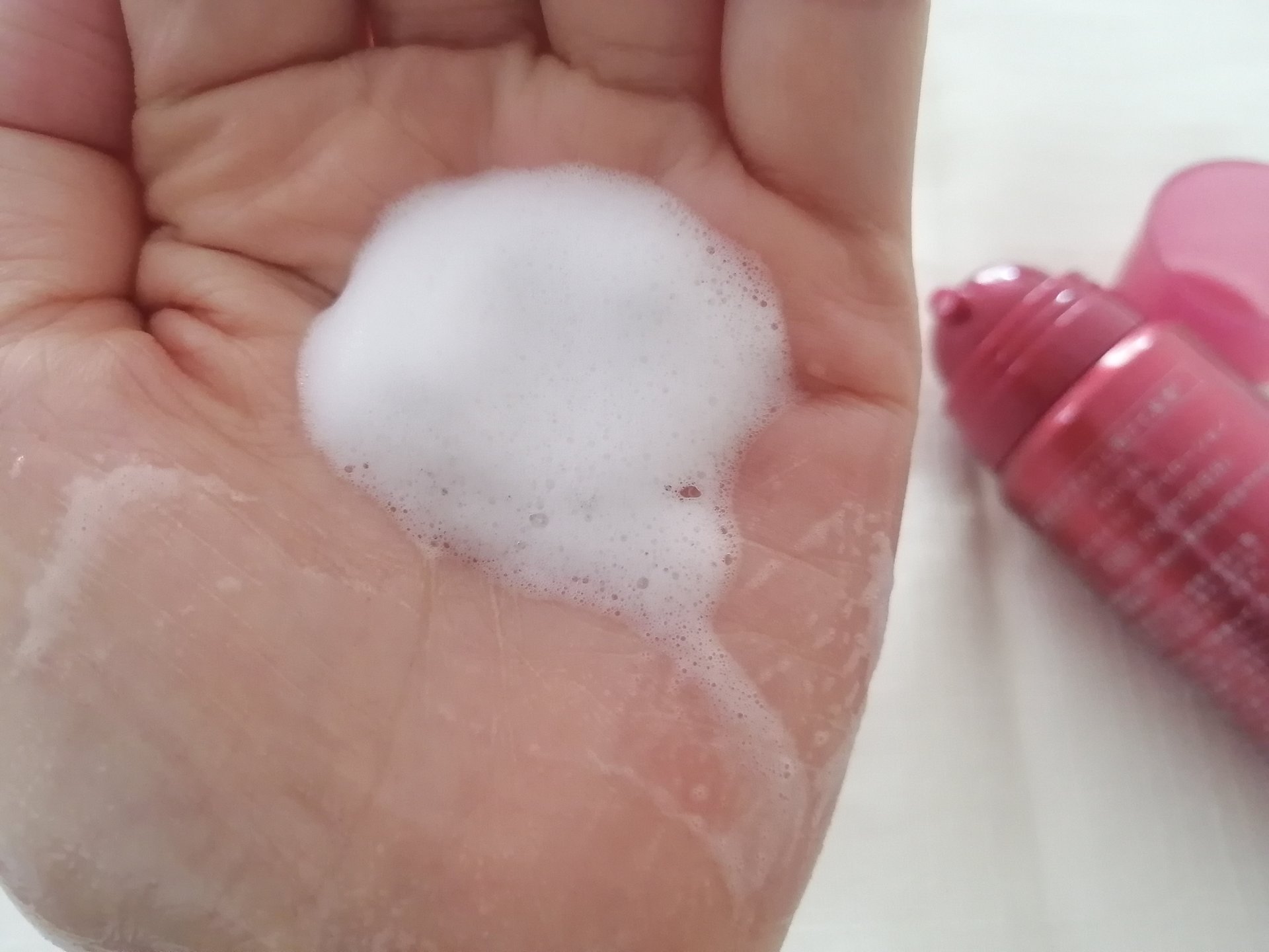 レチノモイスト バブルローション/ADICAL/化粧水を使ったクチコミ（3枚目）