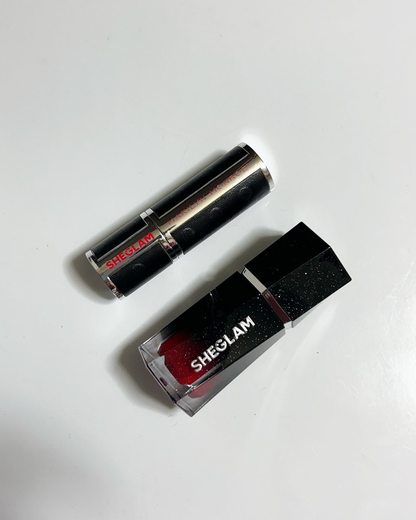 sakura on LIPS 「SHEGLAM×Marilynmonroeまじでパケ優勝すぎる..」(3枚目)