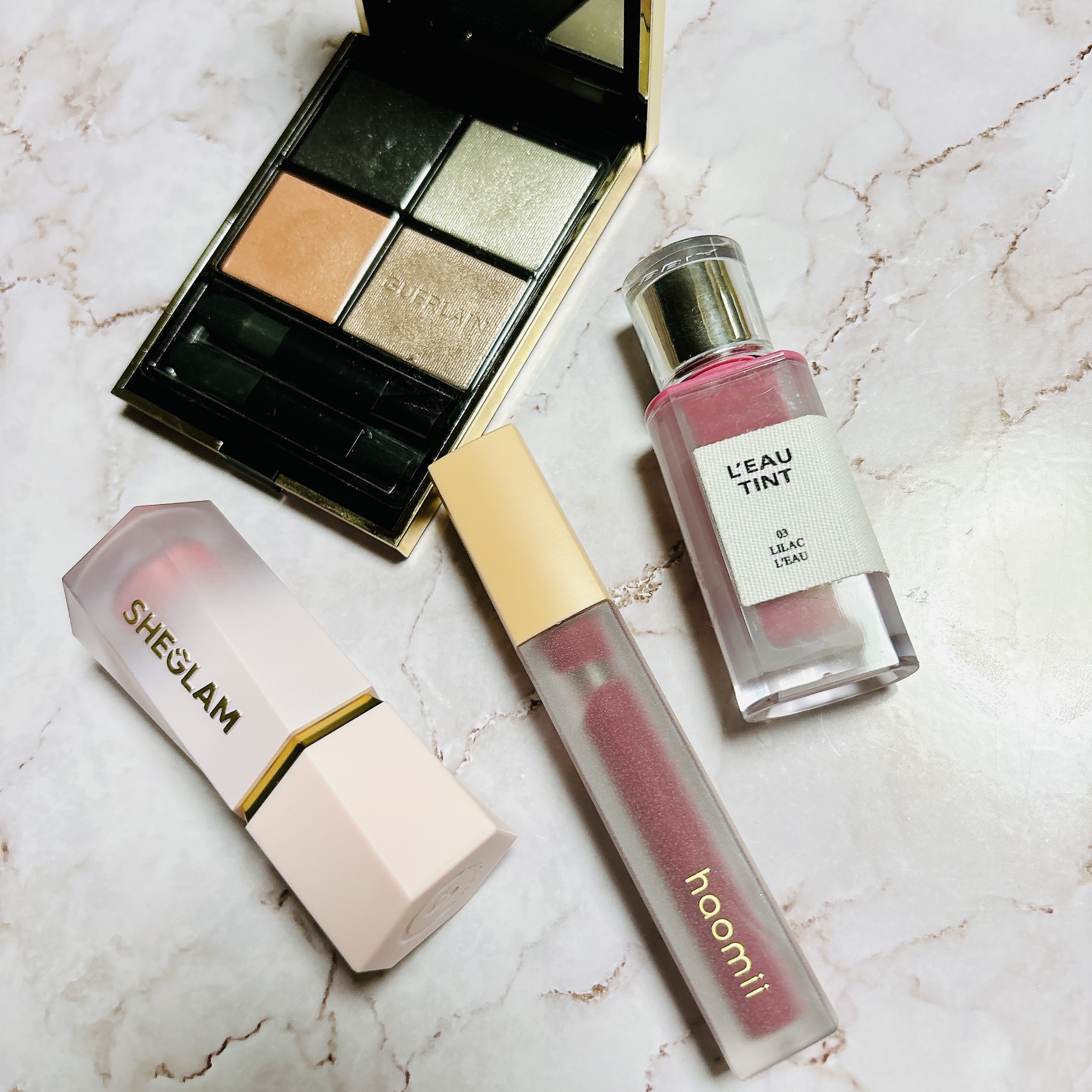 今日のメイク👀

☑︎GUERLAIN
オンブル ジェ
N゜011 インペリアル ムーン

☑︎SHEGLAM
カラーブルーム リキッドチーク
ラブケーキ

☑︎BBIA
ローティント
03.ライラック・ロー

☑︎haomii
Melt