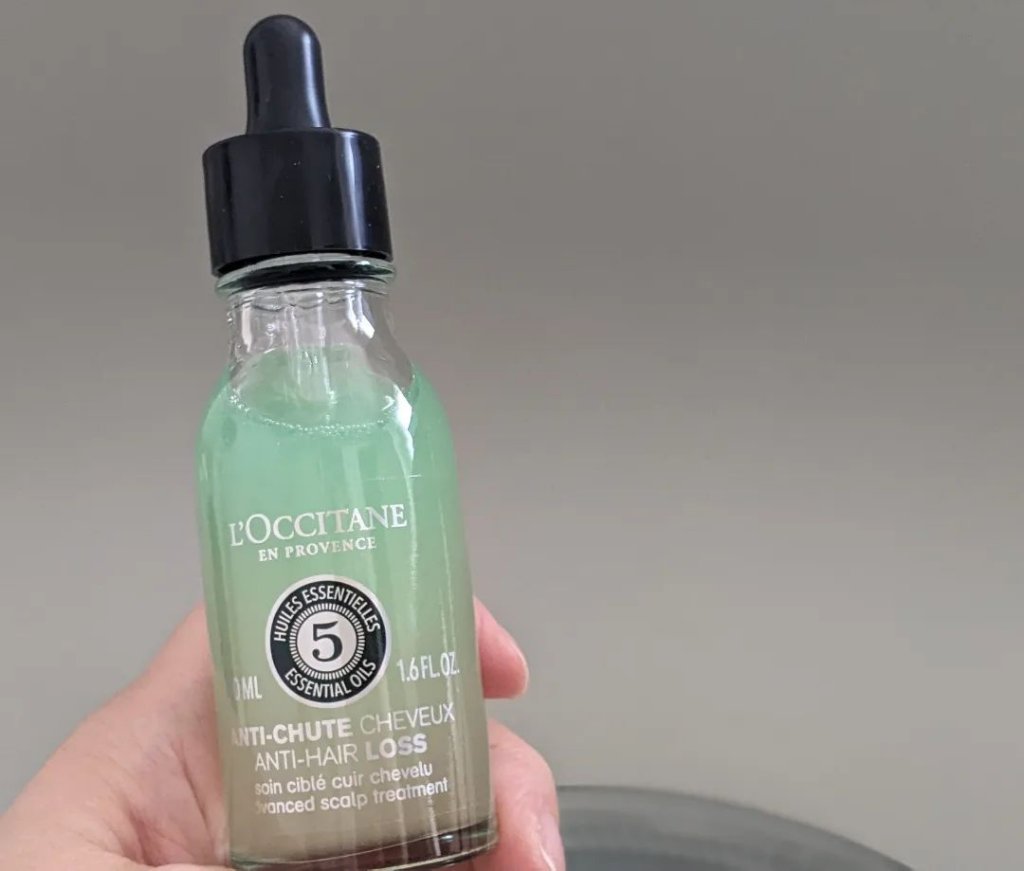 薬用 メディカル アンチヘアロスセラム/L'OCCITANE/頭皮ローションを使ったクチコミ（3枚目）