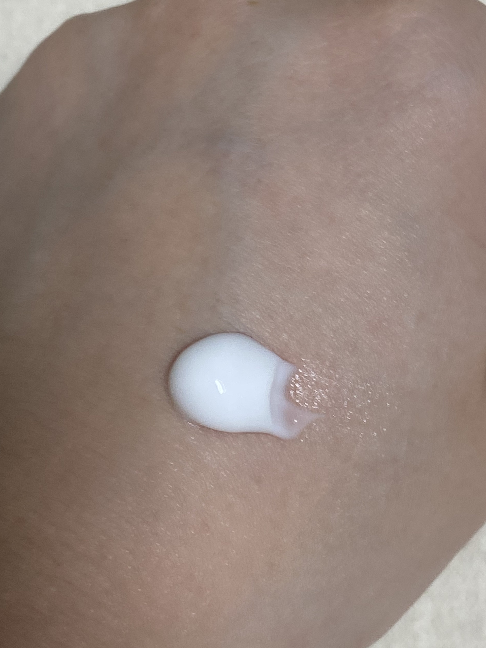 グリーンティ ハンドクリーム/L'OCCITANE/ハンドクリームを使ったクチコミ（2枚目）