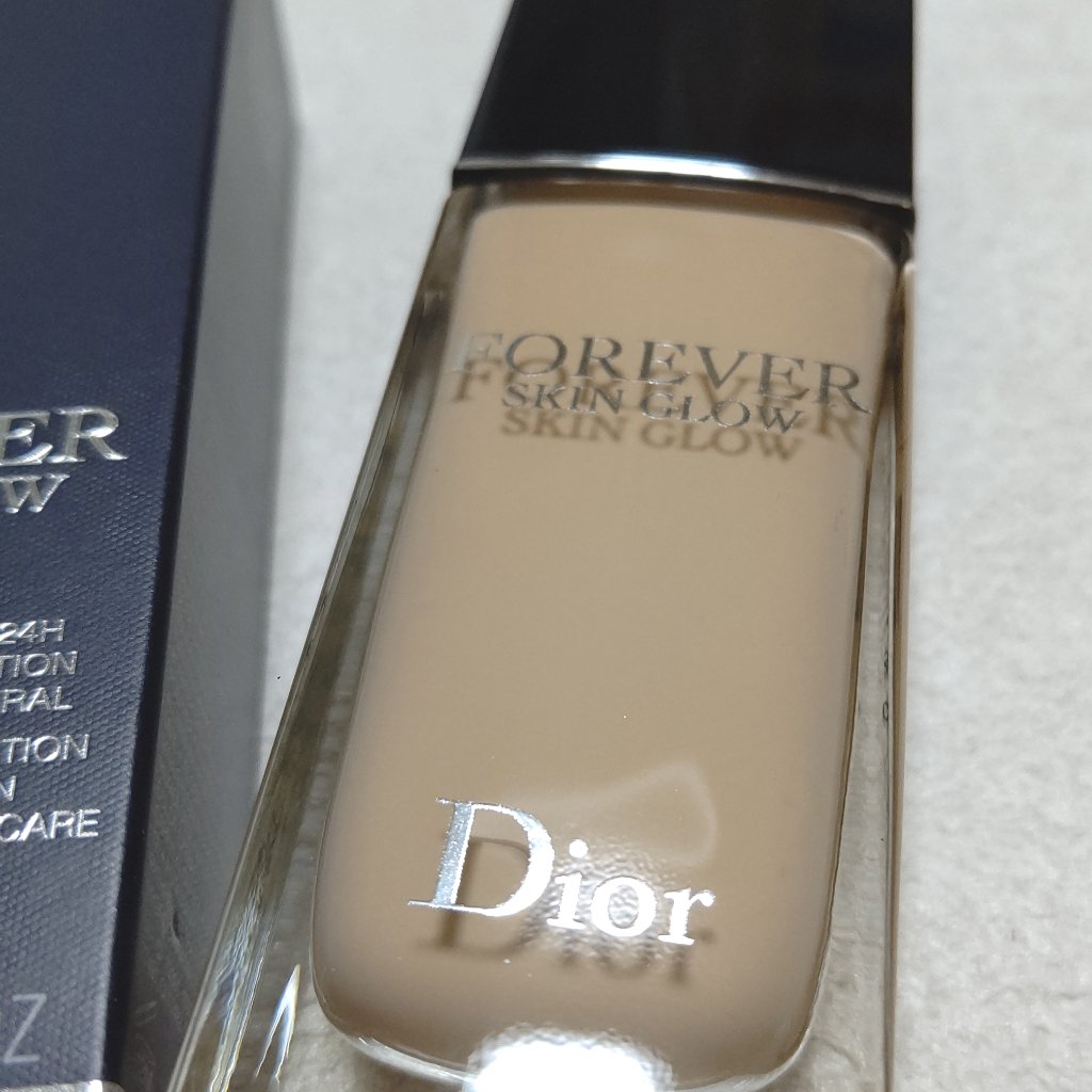 ディオールスキン フォーエヴァー フルイド グロウ/Dior/リキッドファンデーションを使ったクチコミ（2枚目）