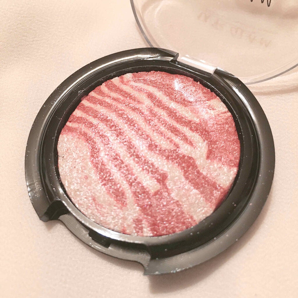 UR GLAM EYE & CHEEK COLOR/U R GLAM/単色アイシャドウを使ったクチコミ(2枚目)