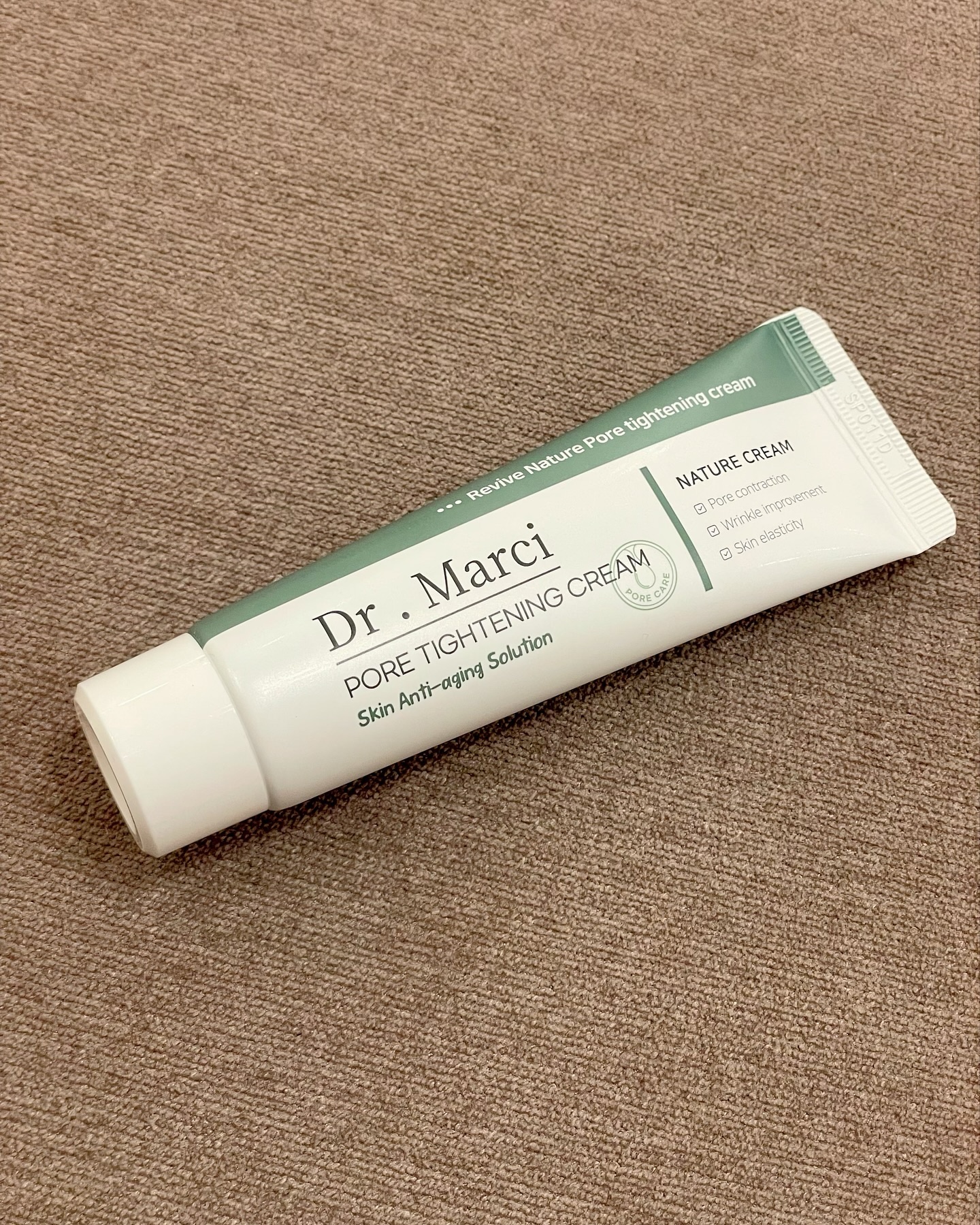 ♡
韓国🇰🇷スキンケア｢DR.MARCI｣
⁡
⁡
🌼ドクターマルシー 毛穴数 54％ 改善 毛穴収縮クリーム
⁡
保湿補充、毛穴縮小、肌のでこぼこ改善！
⁡
実際に変化が現れた臨床試験の結果では
毛穴数54％が減少したという驚きの効