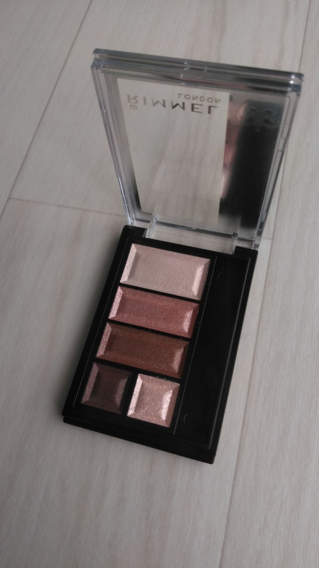 ショコラスウィート アイズ/リンメル ロンドン/アイシャドウパレットを使ったクチコミ（2枚目）