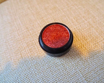 セルフィーフィックスピグメント 06 エレガントチェリー/Witch's Pouch/単色アイシャドウを使ったクチコミ(2枚目)