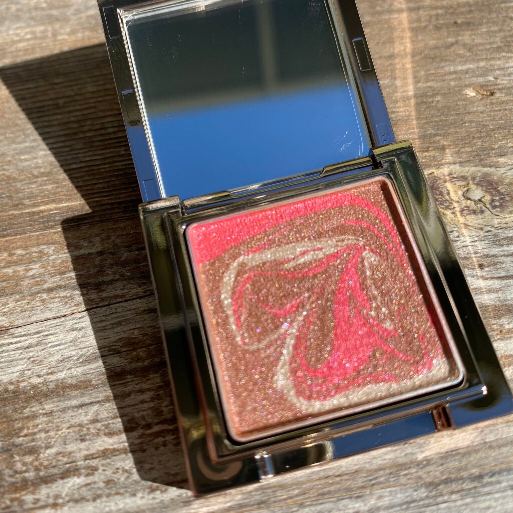 マージングカラーアイズ/LUNASOL/単色アイシャドウを使ったクチコミ(2枚目)