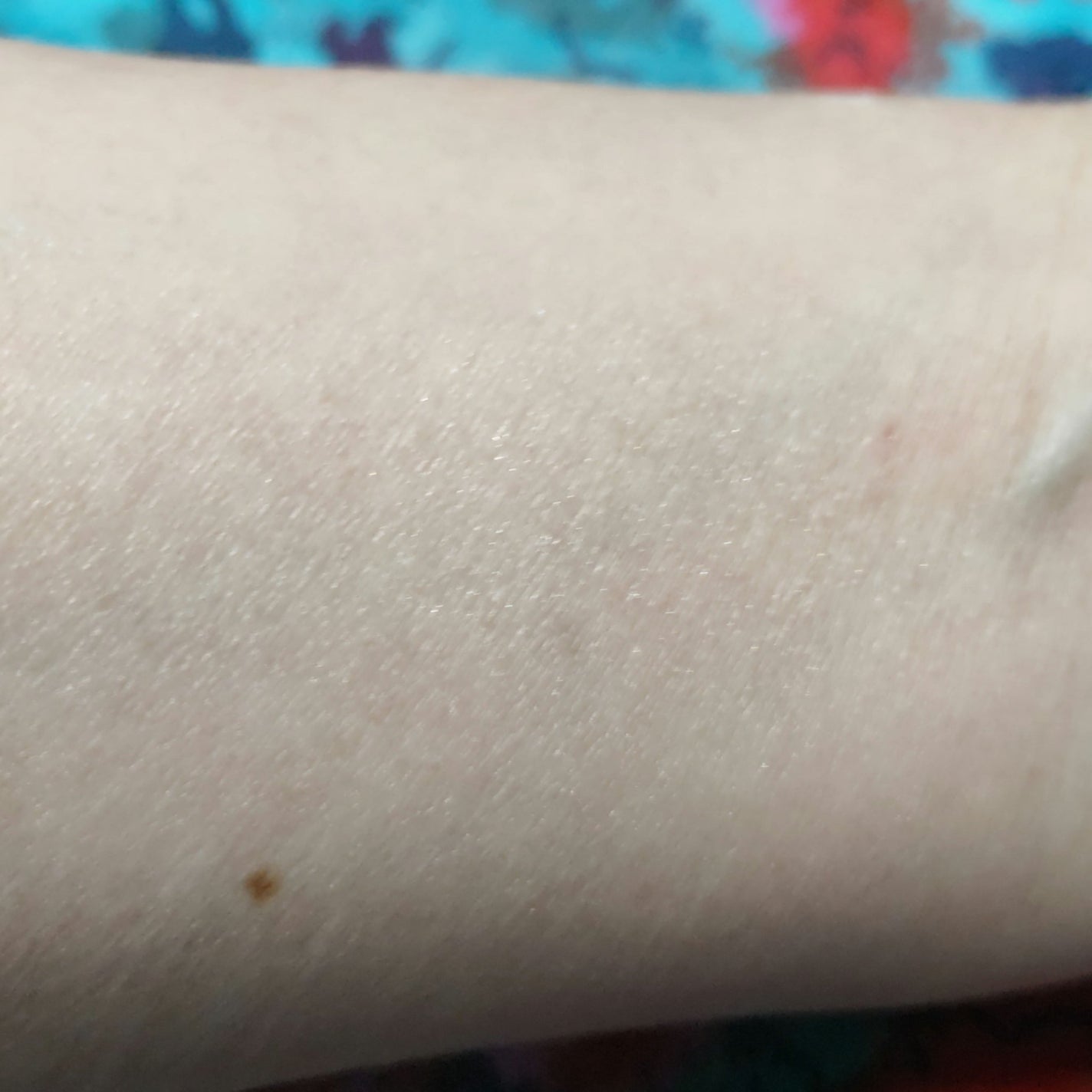 メテオリット ビーユ/GUERLAIN/フェイスパウダーを使ったクチコミ(4枚目)