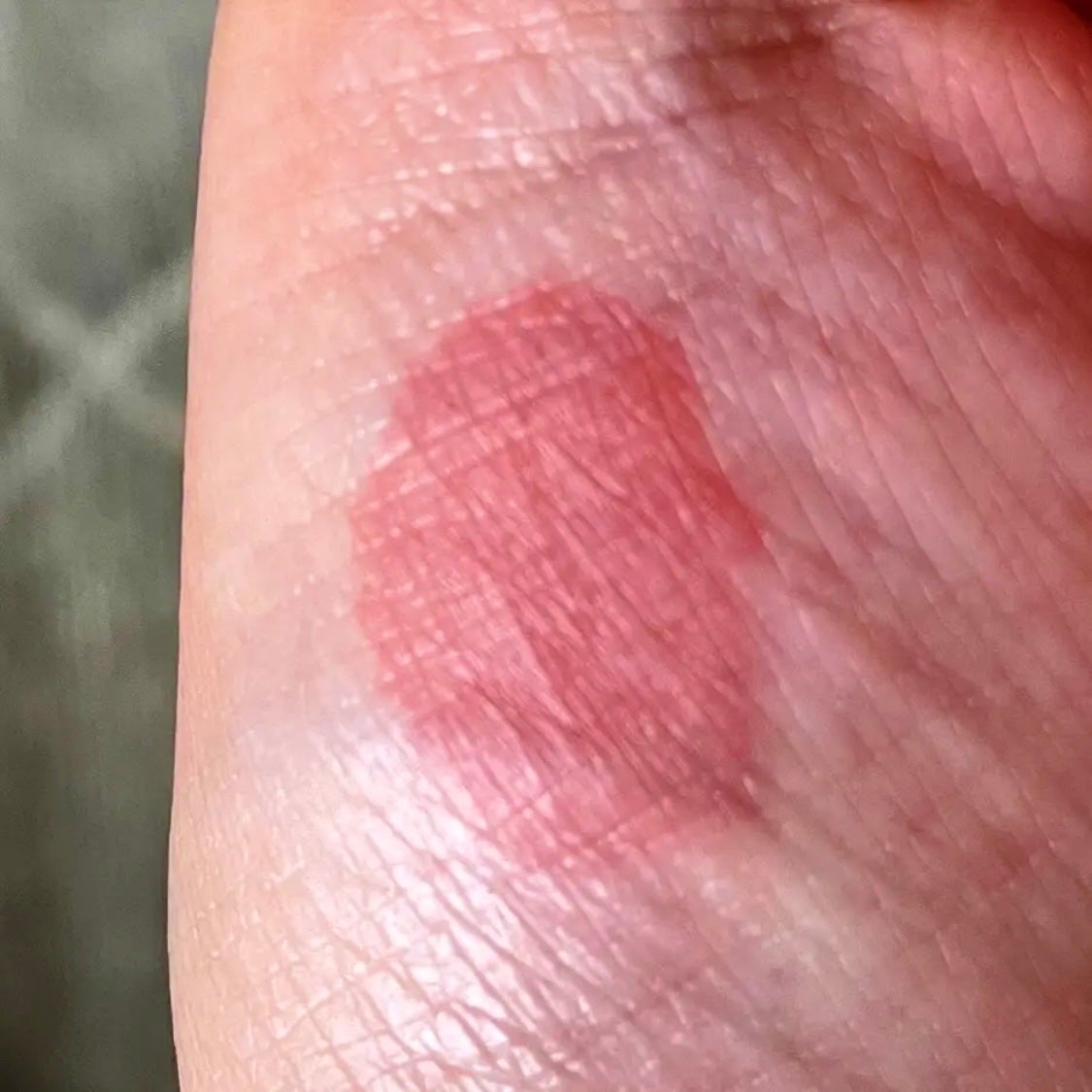 アンドバイロムアンド グラッシーボムティント/&nd by rom&nd/リップティントを使ったクチコミ(4枚目)