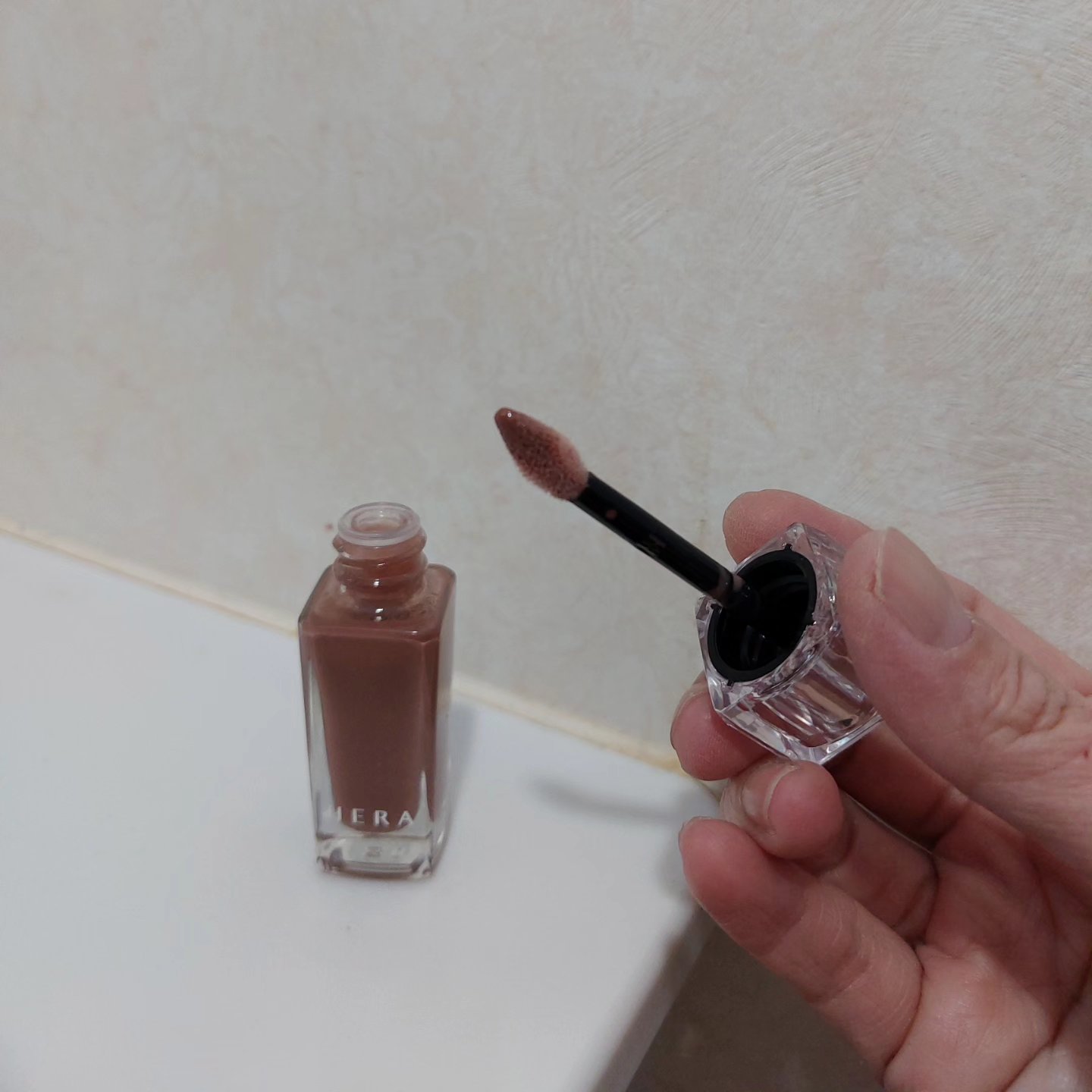 センシュアルヌードグロス/HERA/リップグロスを使ったクチコミ（2枚目）