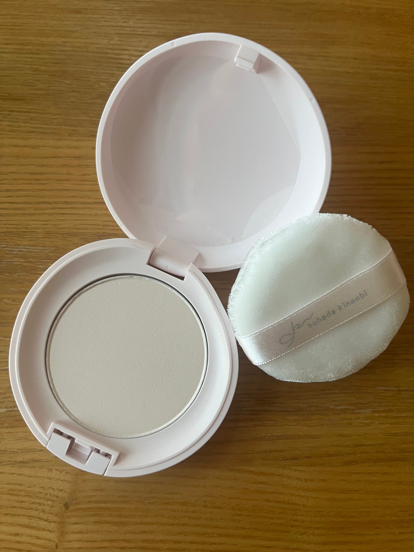 サナ 素肌記念日 スキンケアパウダー N/素肌記念日/プレストパウダーを使ったクチコミ(4枚目)