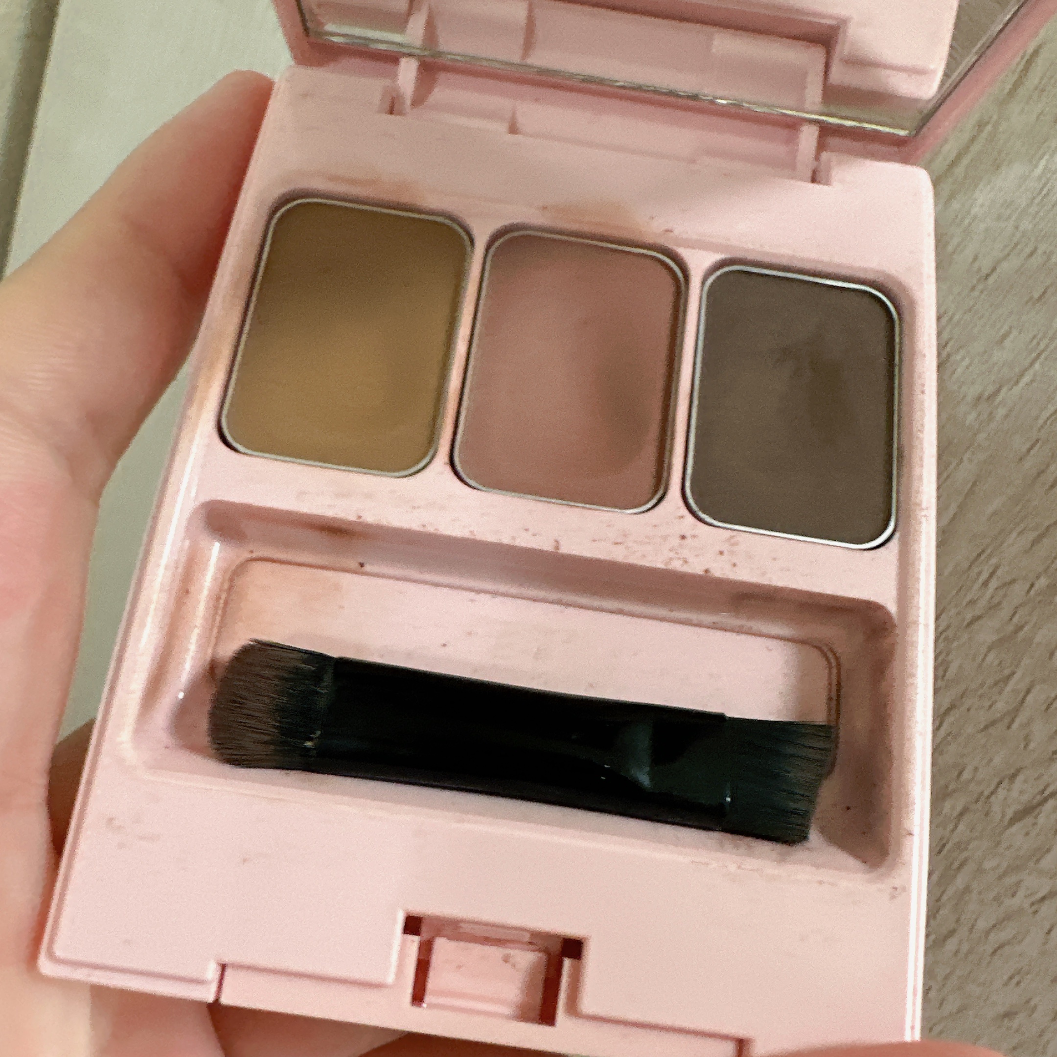  フーミー アイブロウパウダー/WHOMEE/パウダーアイブロウを使ったクチコミ（1枚目）