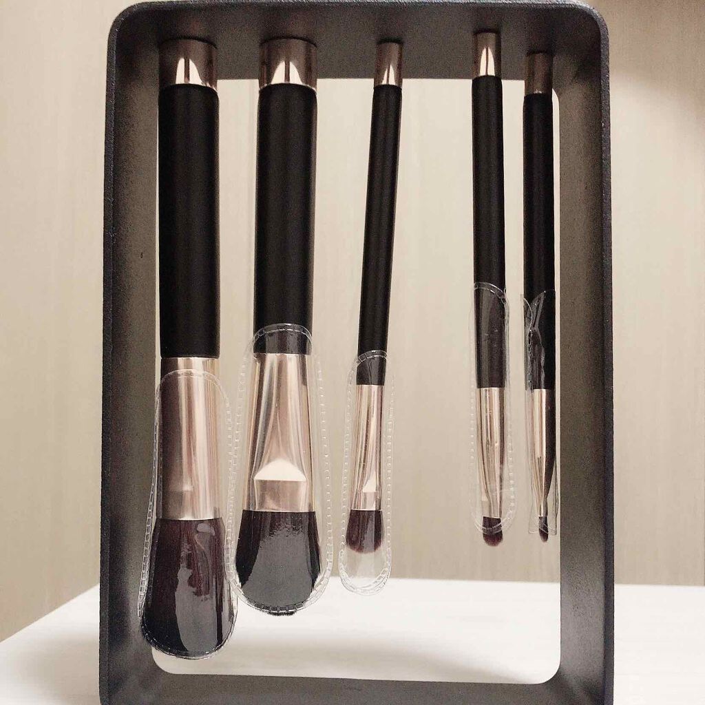 フェネート マグネティック メイクアップブラシセット ブラック（5本組）/フランフラン/メイクブラシを使ったクチコミ（2枚目）