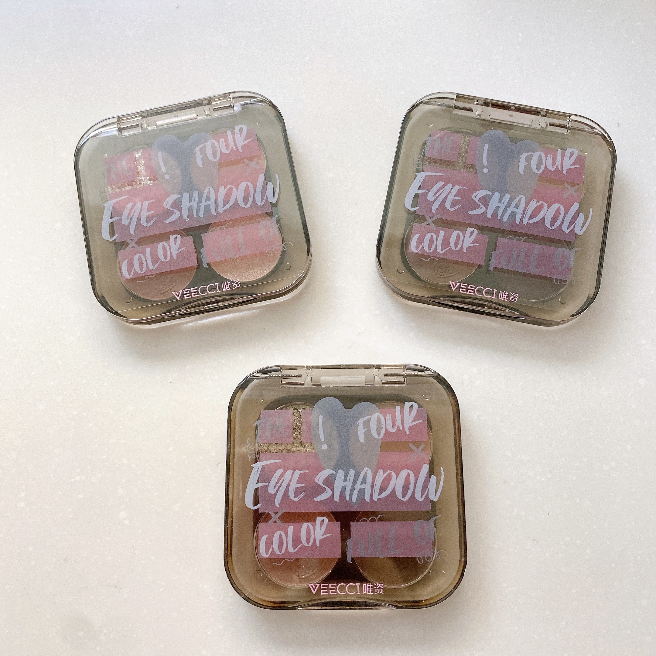 スカーレットハートシリーズ4色アイシャドウ/VEECCI/アイシャドウパレットを使ったクチコミ（2枚目）
