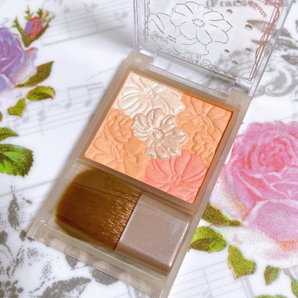 グロウフルールチークス(ブレンドタイプ)/キャンメイク/パウダーチークを使ったクチコミ(1枚目)