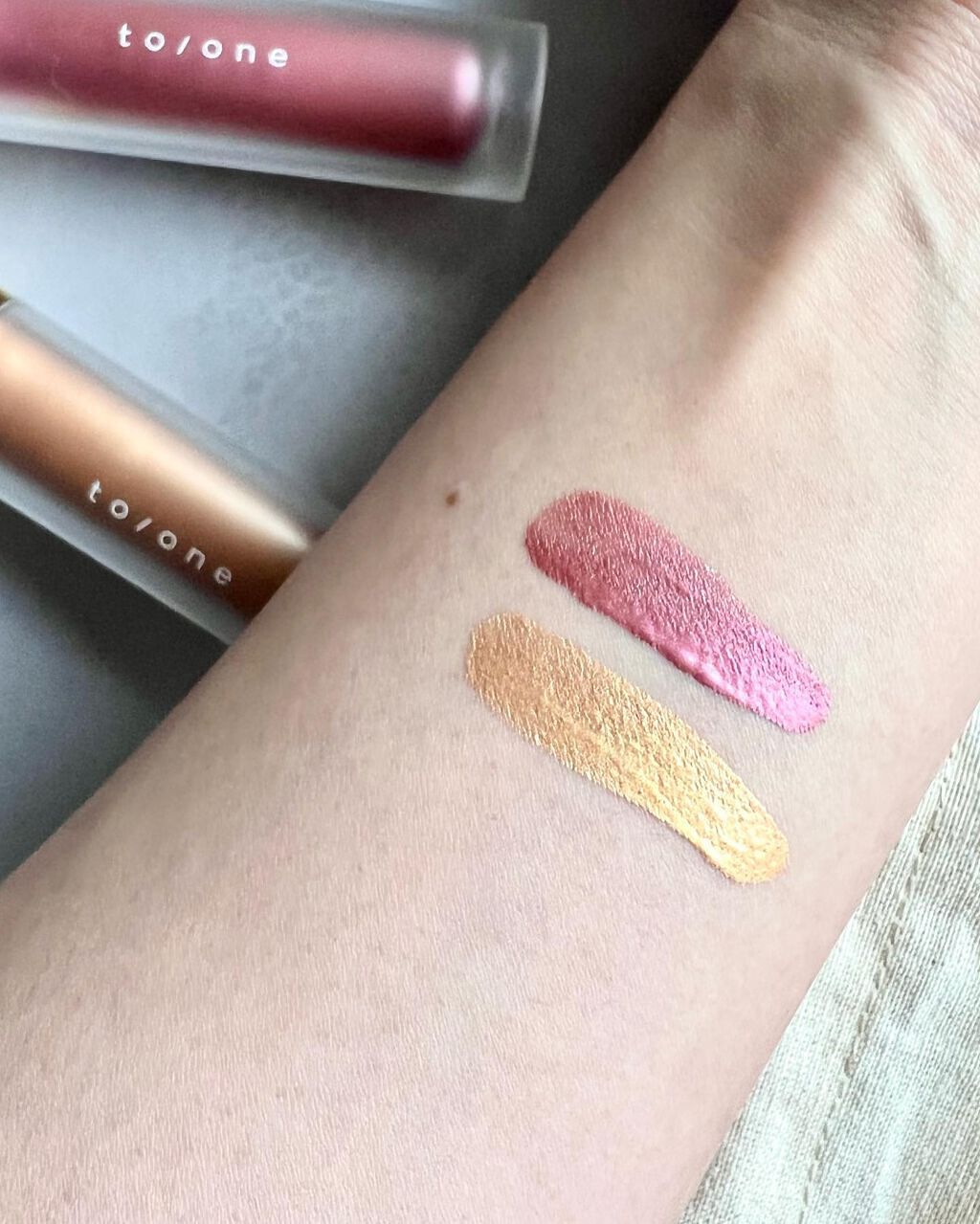 トーン ペタル リキッド アイシャドウ/to/one/リキッドアイシャドウを使ったクチコミ（3枚目）