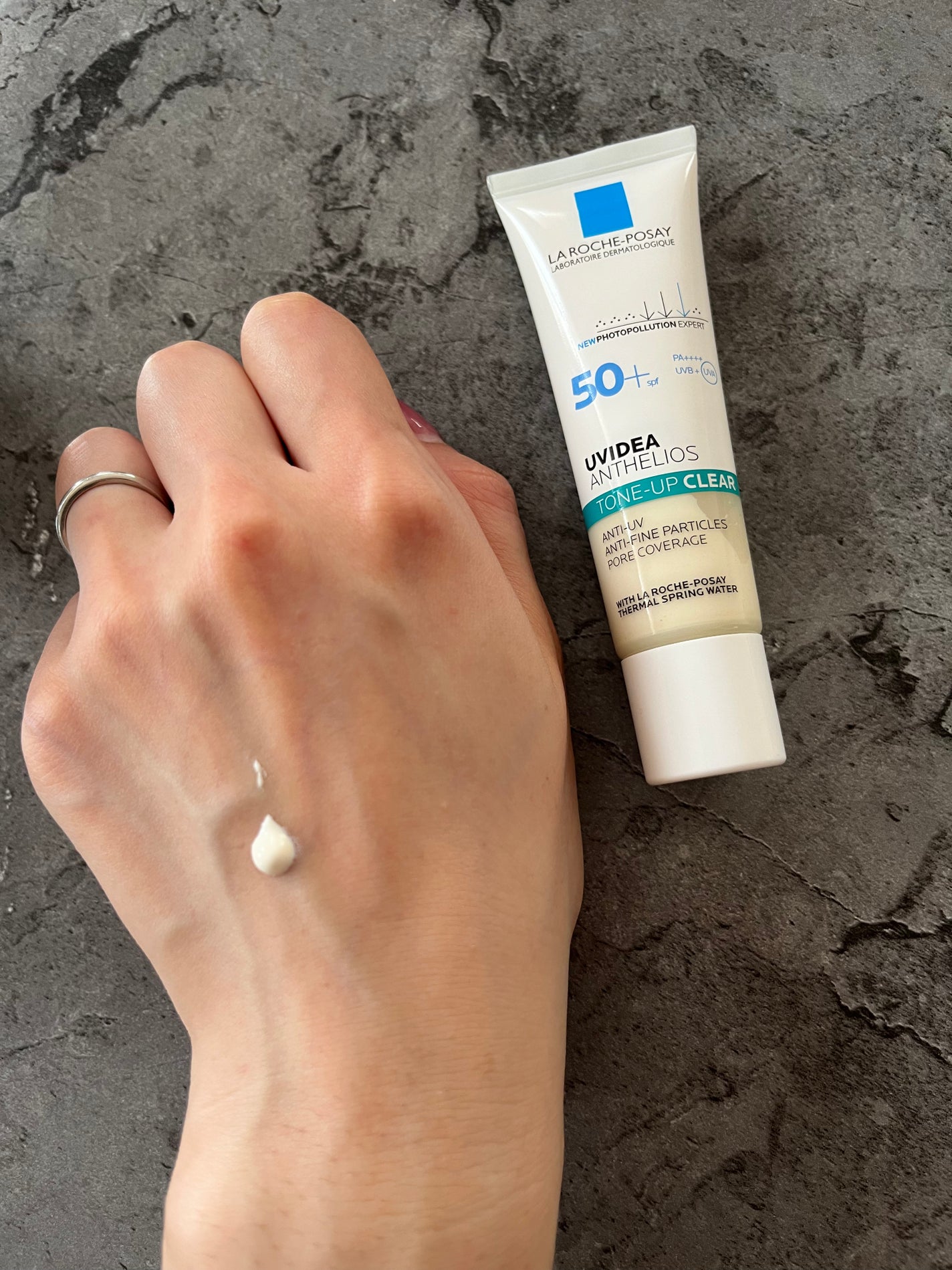 UVイデア XL プロテクショントーンアップ ローズ/ラ ロッシュ ポゼ/日焼け止めクリームを使ったクチコミ(4枚目)