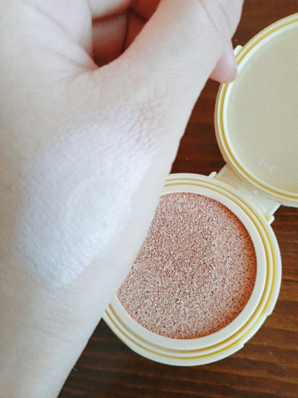 はちみつツヤ肌クッションファンデ/VELY VELY/クッションファンデーションを使ったクチコミ（3枚目）