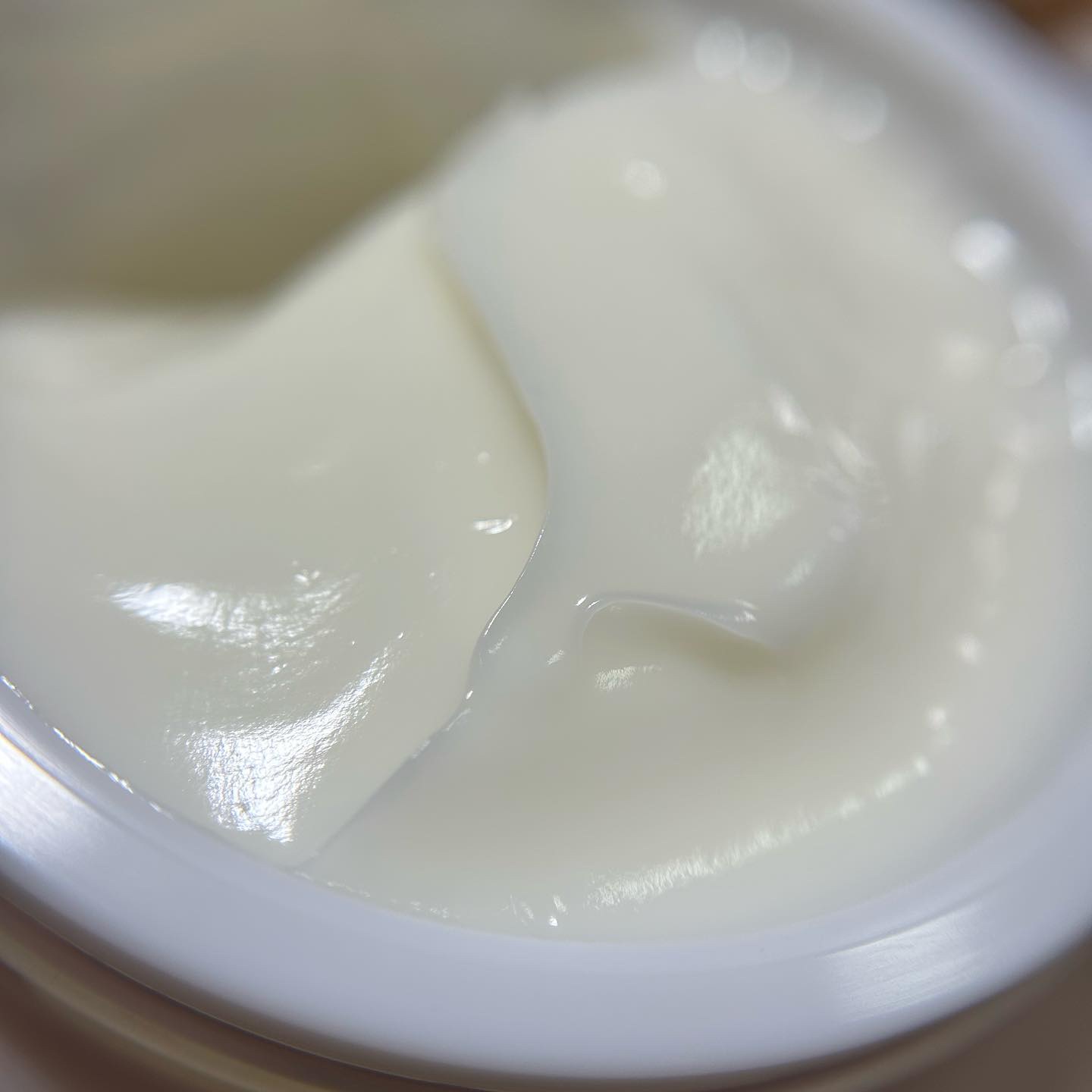 ペプチドハイドレーティングクリーム 100g/favs/フェイスクリームを使ったクチコミ（3枚目）