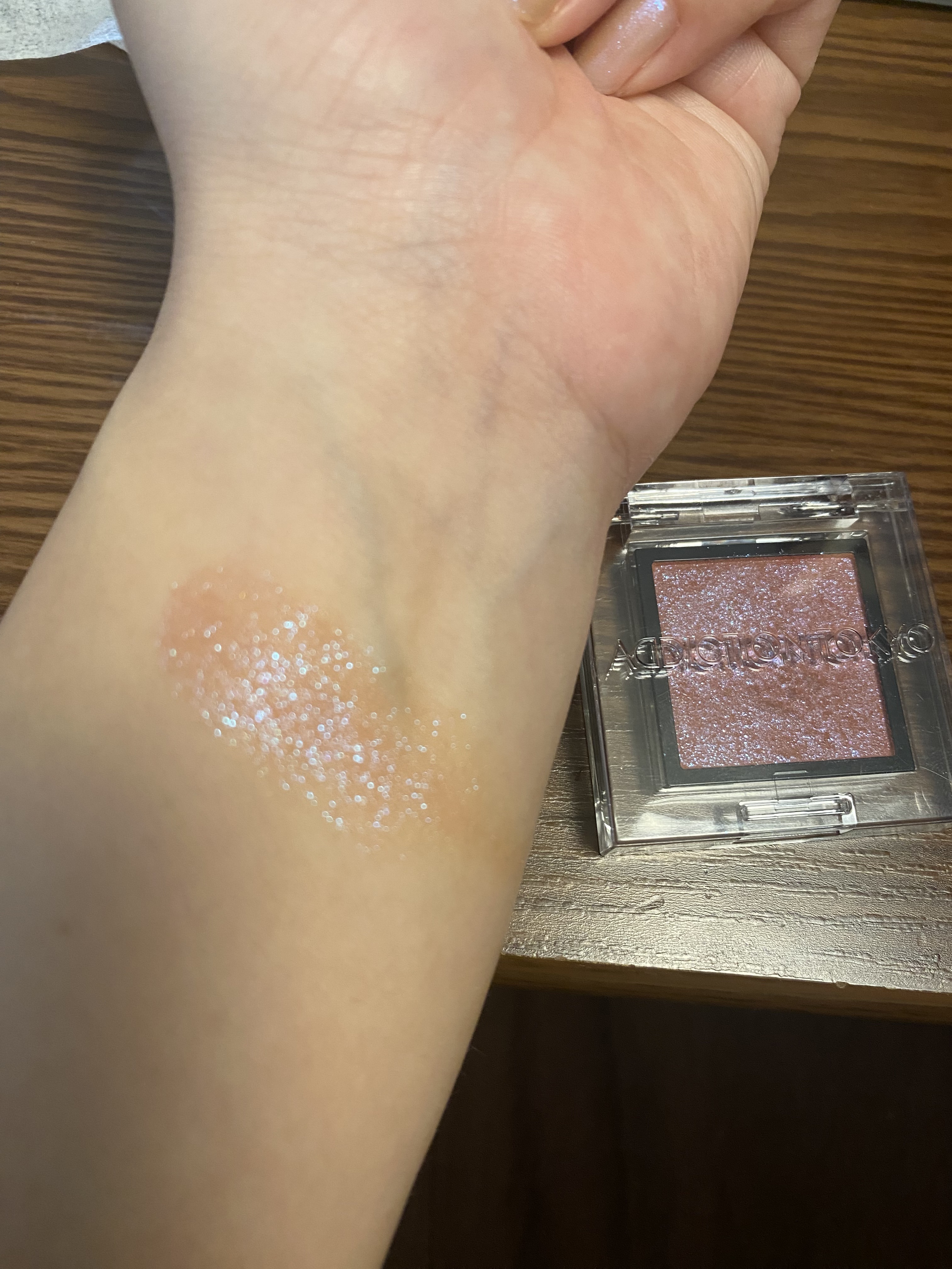  アディクション　ザ アイシャドウ プリズム/ADDICTION/単色アイシャドウを使ったクチコミ（2枚目）