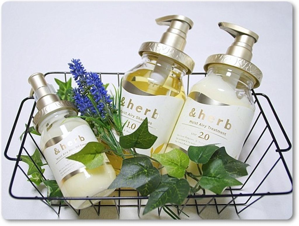 モイストエアリーシャンプー1.0/&herb/市販シャンプーを使ったクチコミ(2枚目)