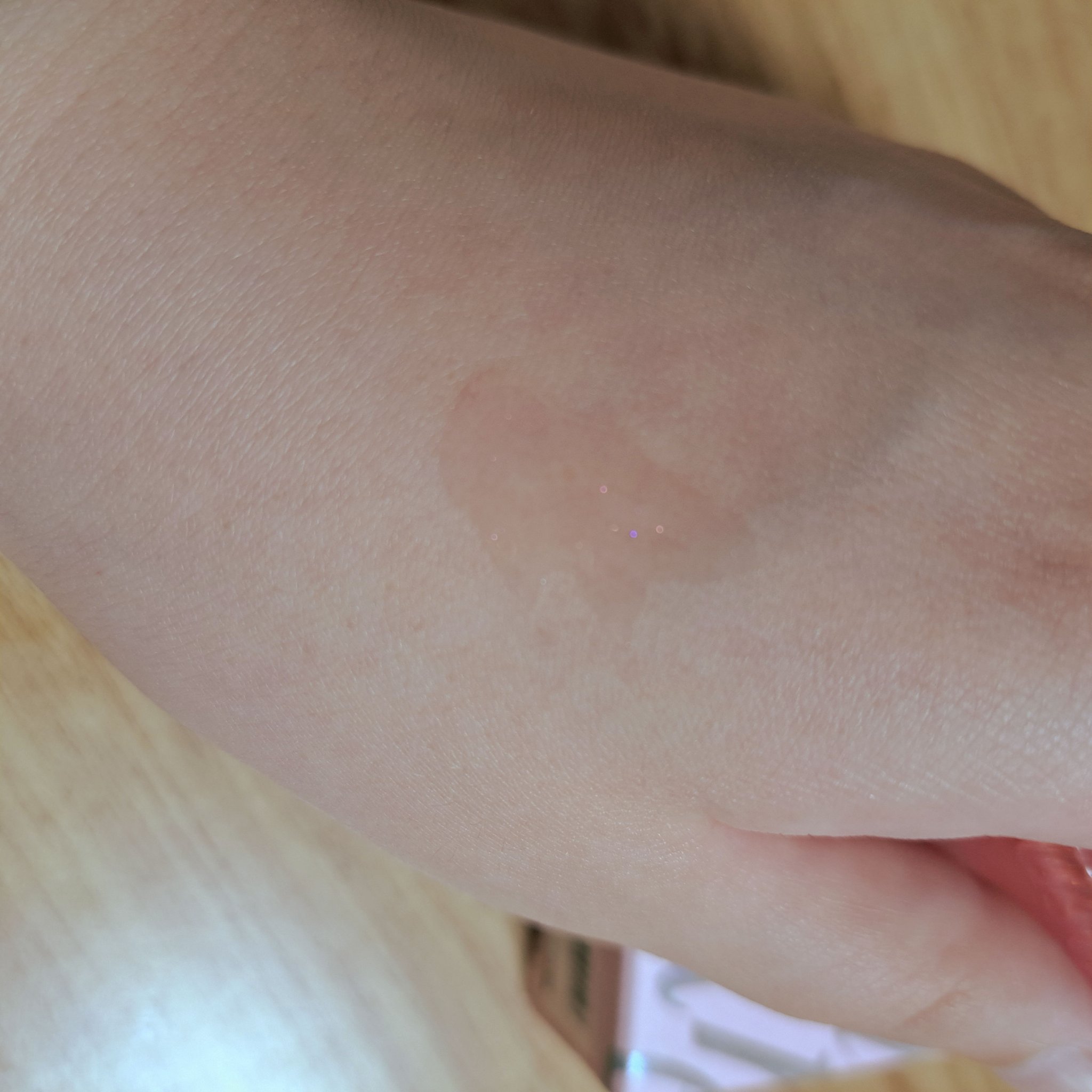 エスポア クチュールリップグロス ロージービーム(Rosy BB Edition)/espoir/リップグロスを使ったクチコミ（3枚目）