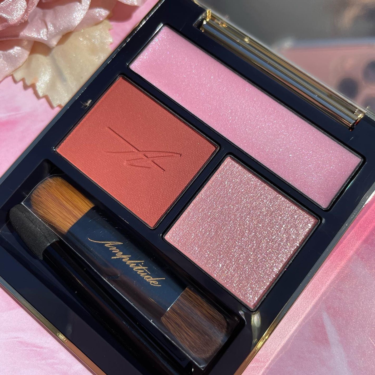 コンスピキュアス アイズ/Amplitude/アイシャドウパレットを使ったクチコミ(4枚目)