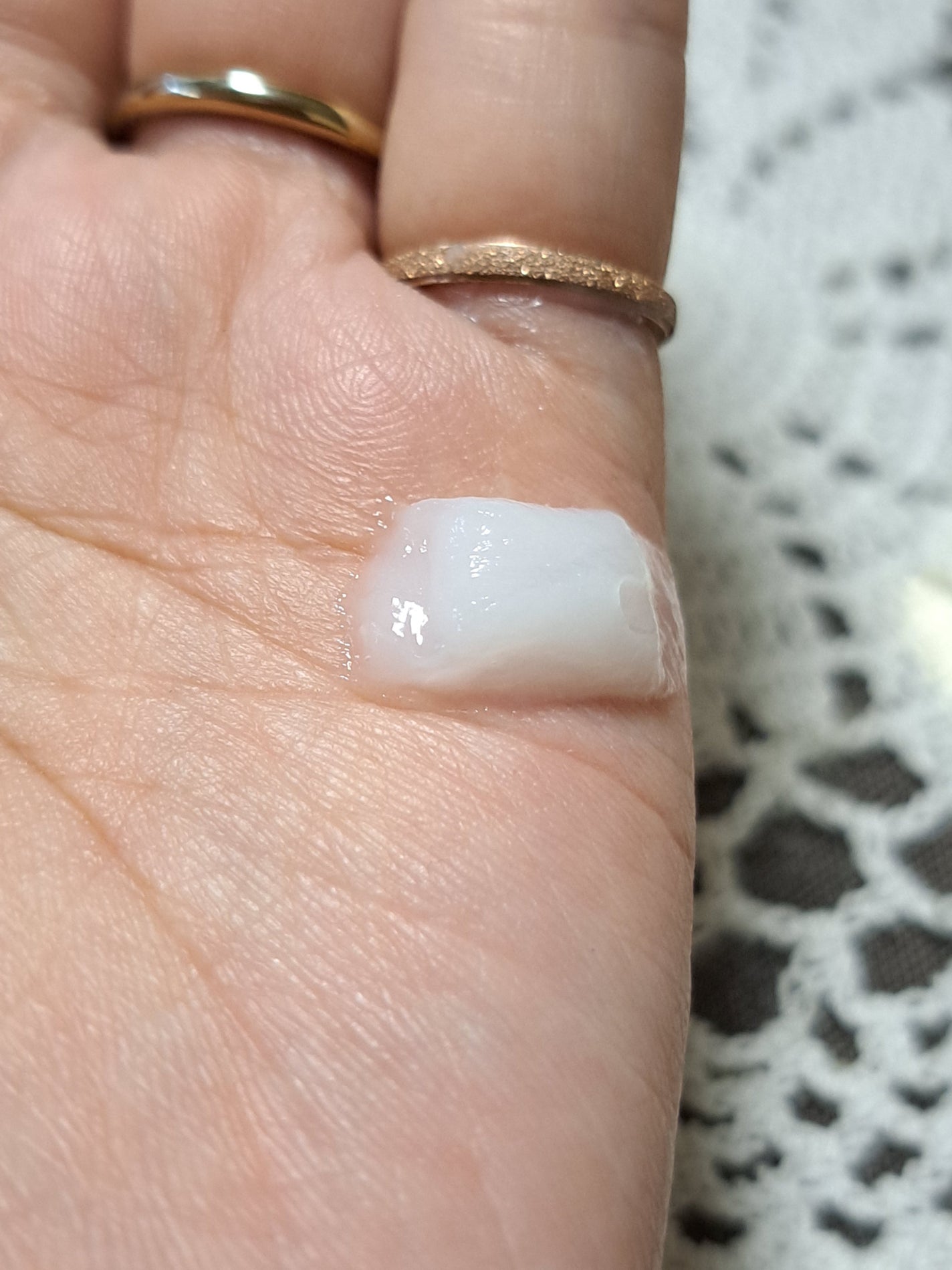 THE BEAUTY 髪のキメ美容プレミアムトリートメント<モイストリペアプレミアム>/エッセンシャル/洗い流すヘアトリートメントを使ったクチコミ(2枚目)