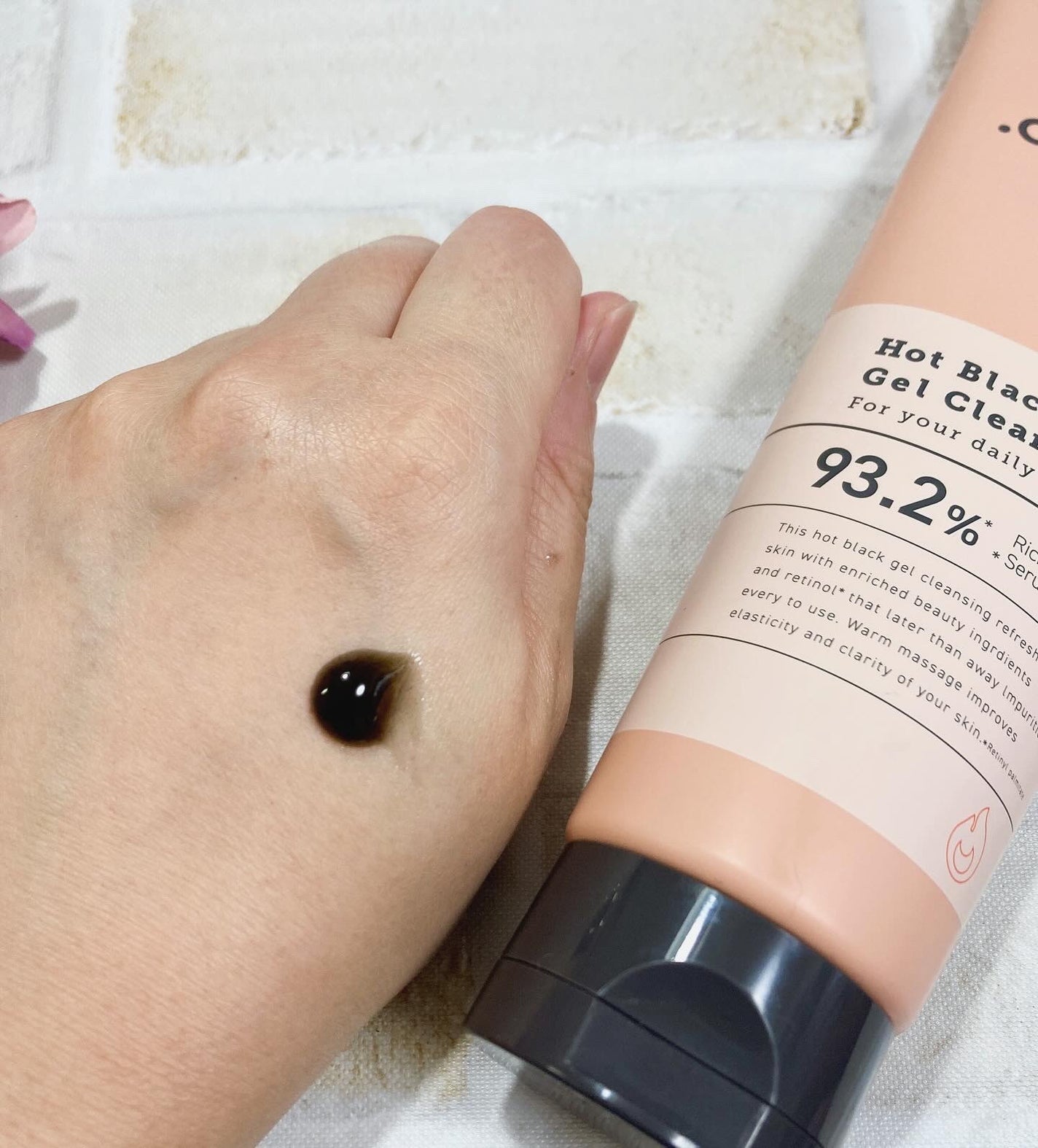 ホットブラックジェルクレンジング/.akaran/クレンジングジェルを使ったクチコミ(2枚目)