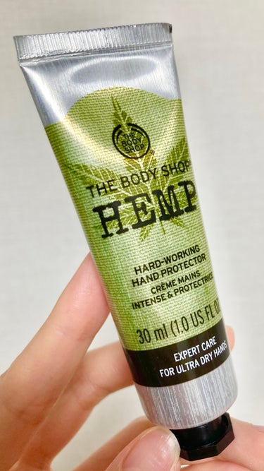 THE BODY SHOP ハードワーキング ハンドクリーム HPのクチコミ「ハードワーキング ハンドクリーム HP  30ml

THE BODY SHOP



ヘンプ.....」（1枚目）