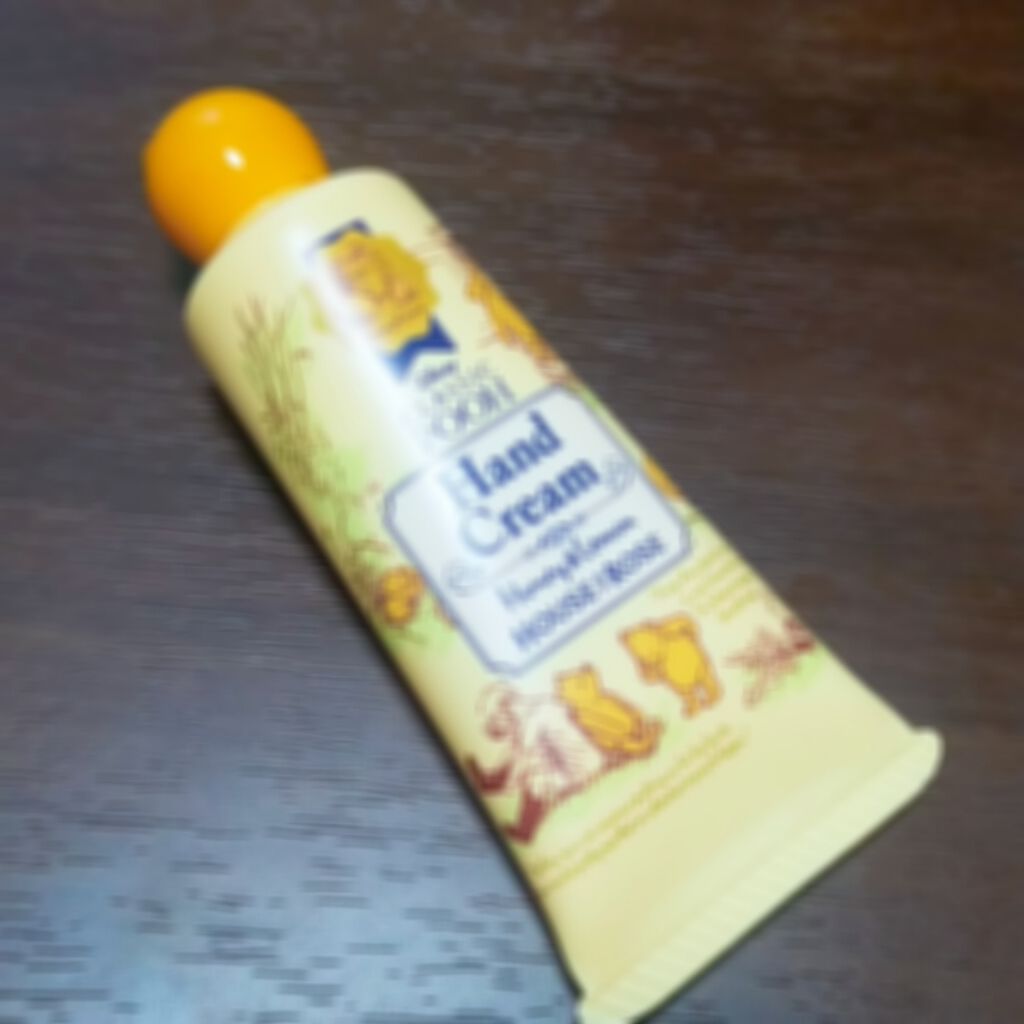 ハウス オブ ローゼ クラシック プー ハンドクリーム Lのクチコミ「パッケージのかわいさだけじゃなくて、香りも最高なんです🙌プーさんに癒されるハンドリング🍯

前.....」（2枚目）