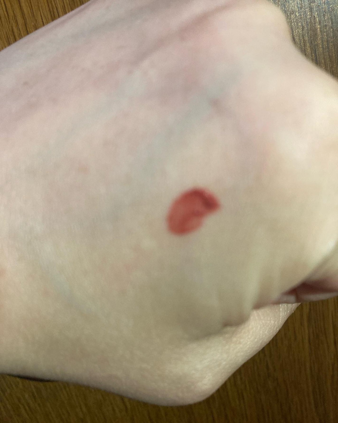 アンドバイロムアンド グラッシーボムティント/&nd by rom&nd/リップティントを使ったクチコミ(4枚目)