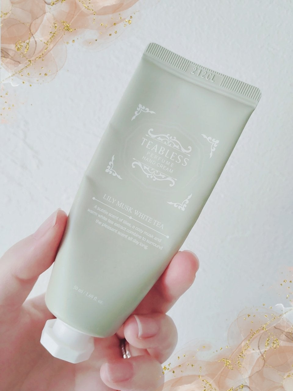 パフュームハンドクリーム リリームスクホワイトティーの香り/TEABLESS/ハンドクリームを使ったクチコミ(1枚目)