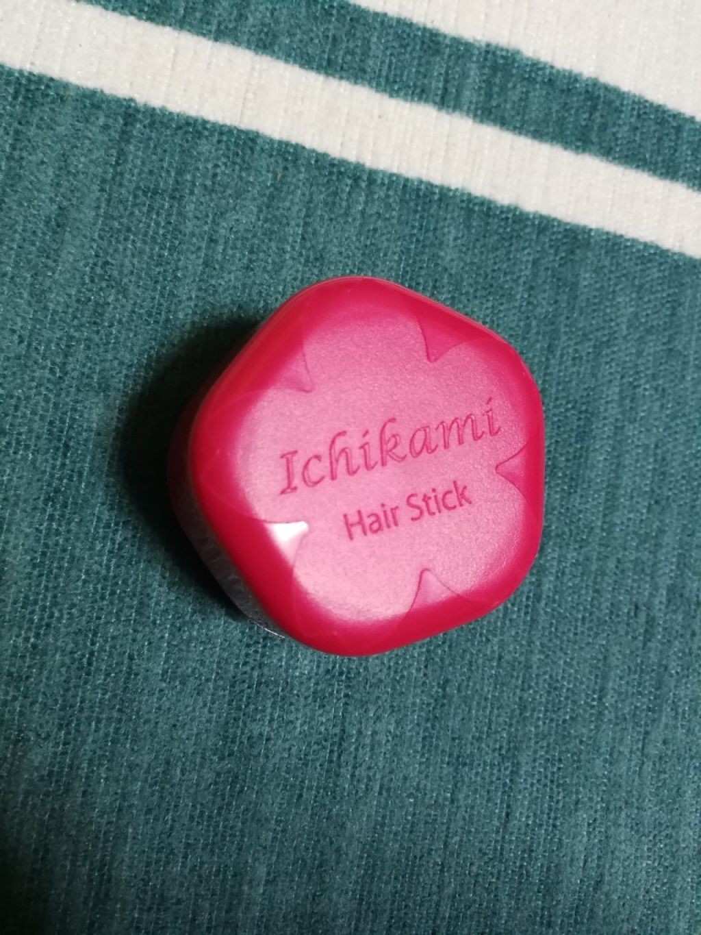 ヘアキープ和草スティック（ナチュラル）/いち髪/ヘアバームを使ったクチコミ（1枚目）