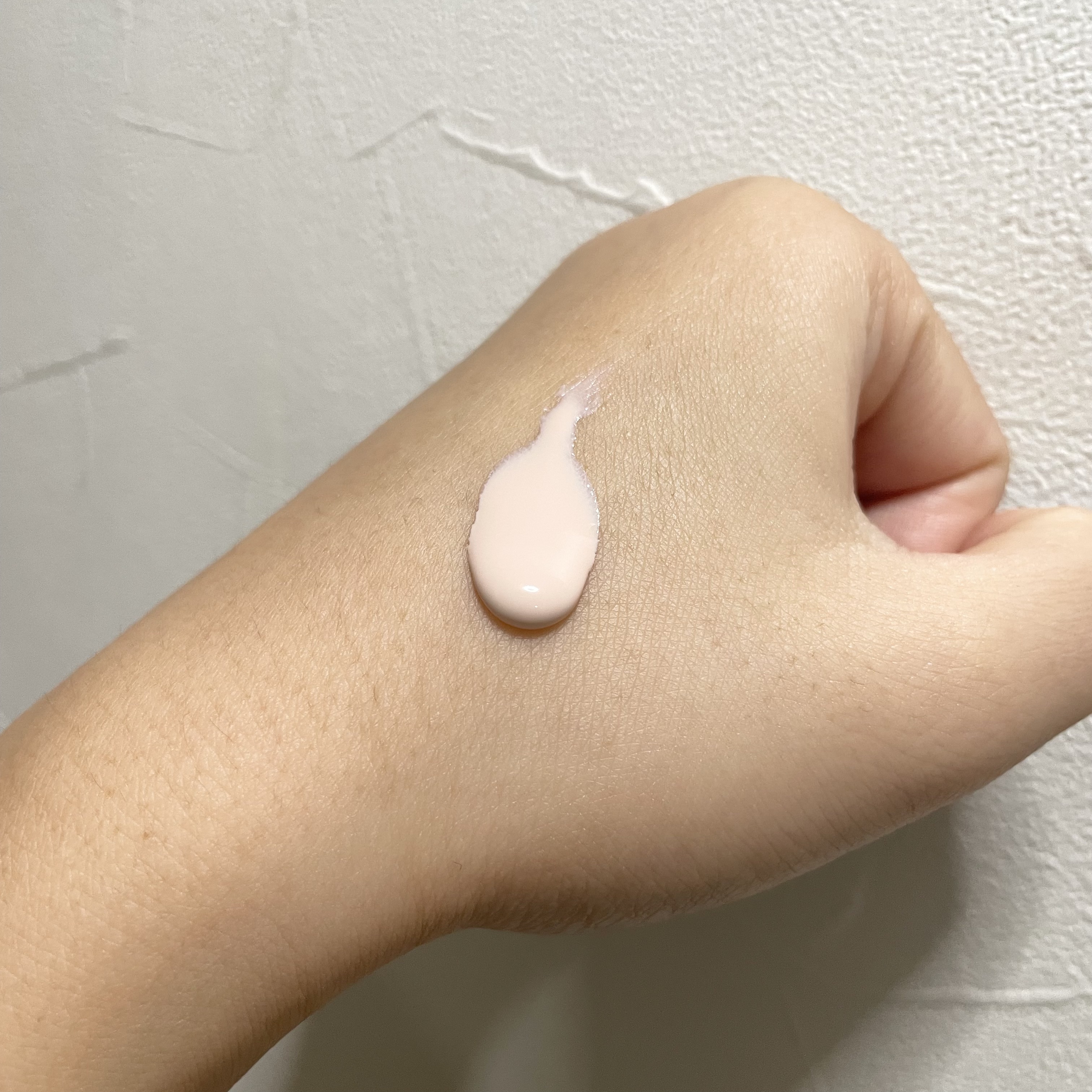 ラグジュアリーホワイト WプロテクトUV トーンアップ/アンプルール/日焼け止めクリームを使ったクチコミ（2枚目）