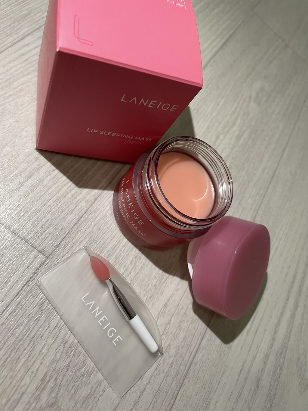 リップスリーピングマスク/LANEIGE/リップバームを使ったクチコミ（2枚目）