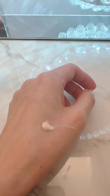 モイスチュアライジング プライマー/PAUL & JOE BEAUTE/化粧下地を使ったクチコミ(2枚目)