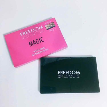 Freedom Makeup london MAGIC PRO DECADENCE 20 EYESHADOW PALETTE/MAKEUP REVOLUTION/パウダーアイシャドウを使ったクチコミ（2枚目）