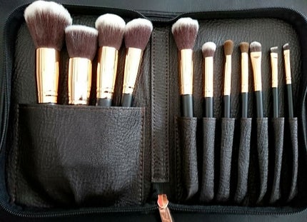 貴族のゴールド メイクブラシ11本セット 化粧ポーチ付き ゴールド×ブラック/SIXPLUS/メイクブラシを使ったクチコミ(3枚目)