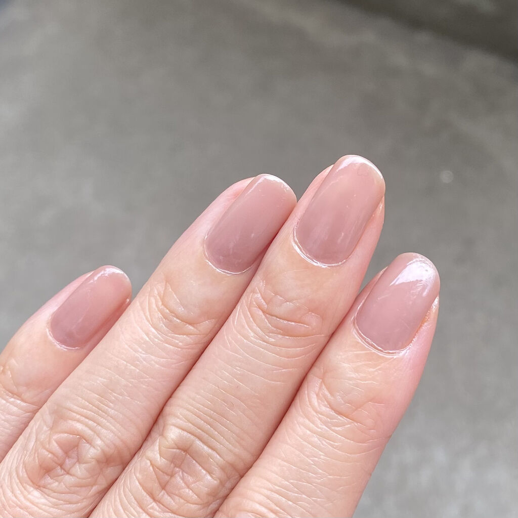 ムードペブルネイル 07 MAUVE SAND（モーブサンド）/rom&nd/マニキュアを使ったクチコミ（2枚目）